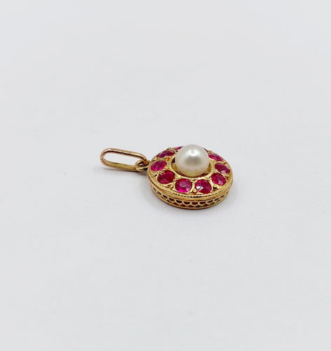Pendentif Pendentif cible victorien or jaune, perle et rubis (circa 1880) 58 Facettes A06148