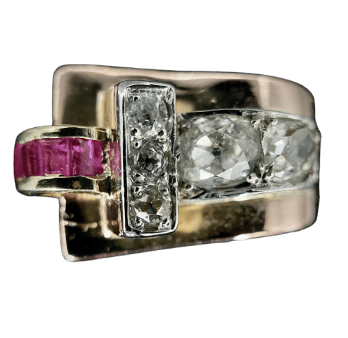 Bague modèle Tank asymétrique d'époque 1930/40 3 ors rubis diamants