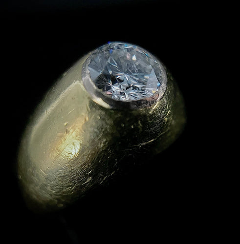 Bague 54 Bague Jonc sertie d'un diamant de 1,30 carats 58 Facettes