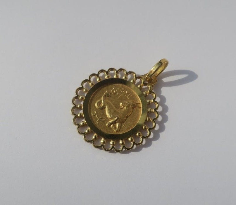 Pendentif Pendentif médaille or jaune zodiaque Capricorne 58 Facettes