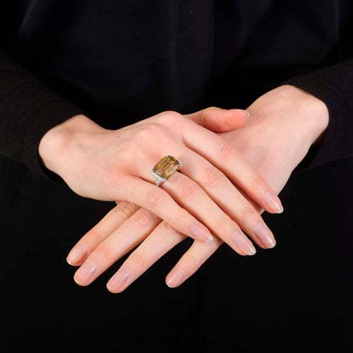 Bague Bague zircon coussin caramel fumé 58 Facettes 133857