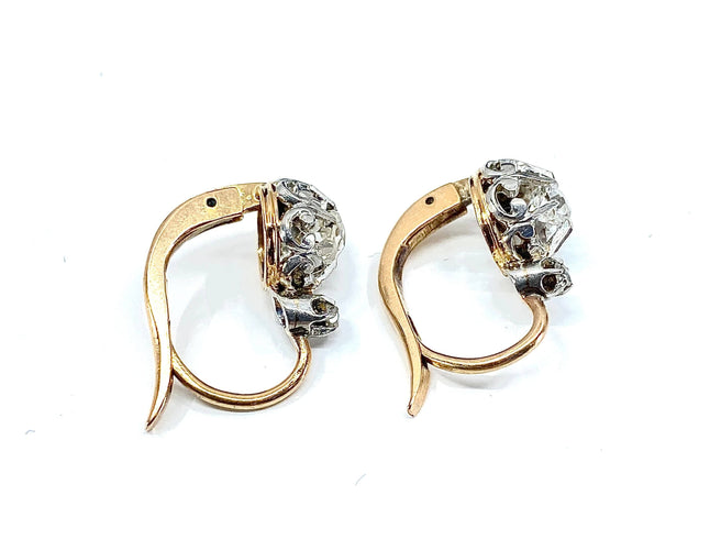 Boucles d'oreilles Boucles d’oreilles en or 18 carats et diamants. Vers 1900 58 Facettes AB334