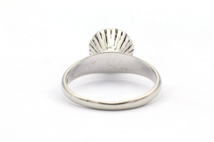 Bague 53 Bague contemporaine en or blanc sertie de diamants 58 Facettes 19665