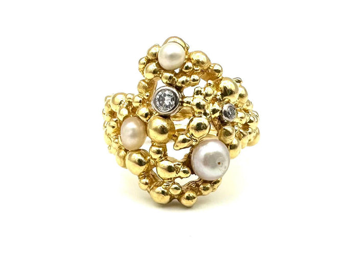 Bague 51 GILBERT ALBERT. Bague or jaune 18K, perles et diamants 58 Facettes
