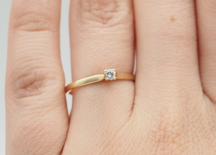 Bague 53.5 Solitaire or jaune diamant 58 Facettes