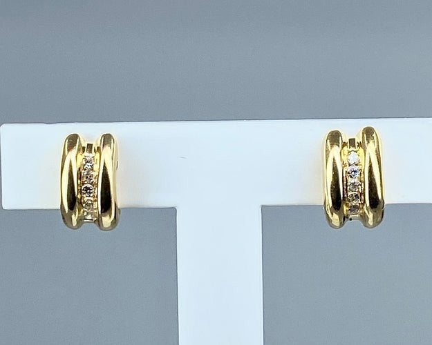 Boucles d'oreilles Paire de boucles d’oreilles en or jaune 18 carats et diamants 58 Facettes AB566
