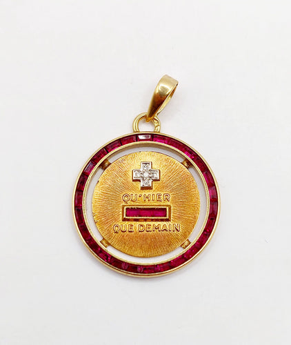 AUGIS - ULTRA RARE Médaille d'amour 23mm or jaune, diamant et rubis calibrés  "+ qu'hier - que demain"