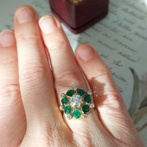 Bague 55 Bague vintage diamant "Hellébore"  diamants, émeraudes, or - début XXè siècle 58 Facettes 226