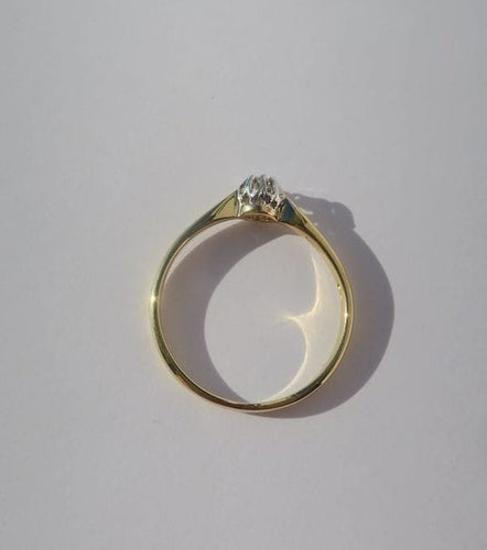 Bague 57 Bague solitaire deux ors, diamant taille brillant 58 Facettes