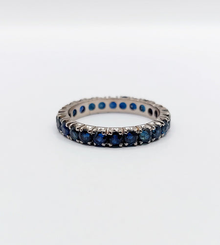 Alliance américaine art deco or blanc 14k saphirs bleus naturels