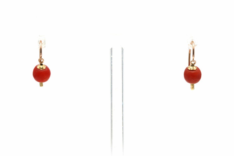 Boucles d'oreilles Boucles d'oreilles Napoléon III serties de corail en or jaune 18 carats 58 Facettes 22002