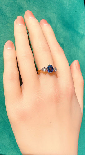 Bague 55 Bague en or jaune 18 carats : saphir épaulé de 2 diamants 58 Facettes AB549