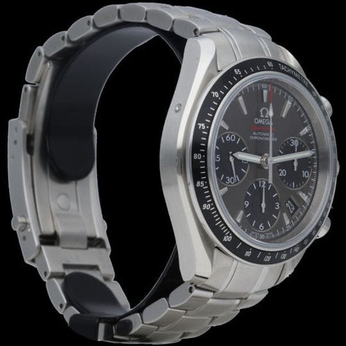 Montre Omega Montre Speedmaster Date Chronographe 58 Facettes MT50000
