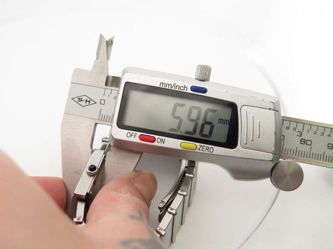 Montre vintage montre CHANEL mademoiselle h0826 en acier 23mm quartz + boite lady 58 Facettes 266161