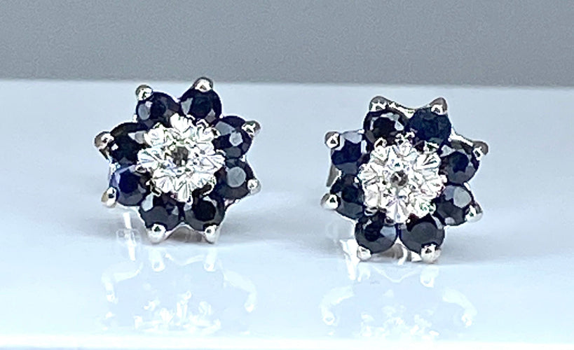 Boucles d'oreilles Boucles d’oreilles or blanc saphirs et diamants 58 Facettes AB363
