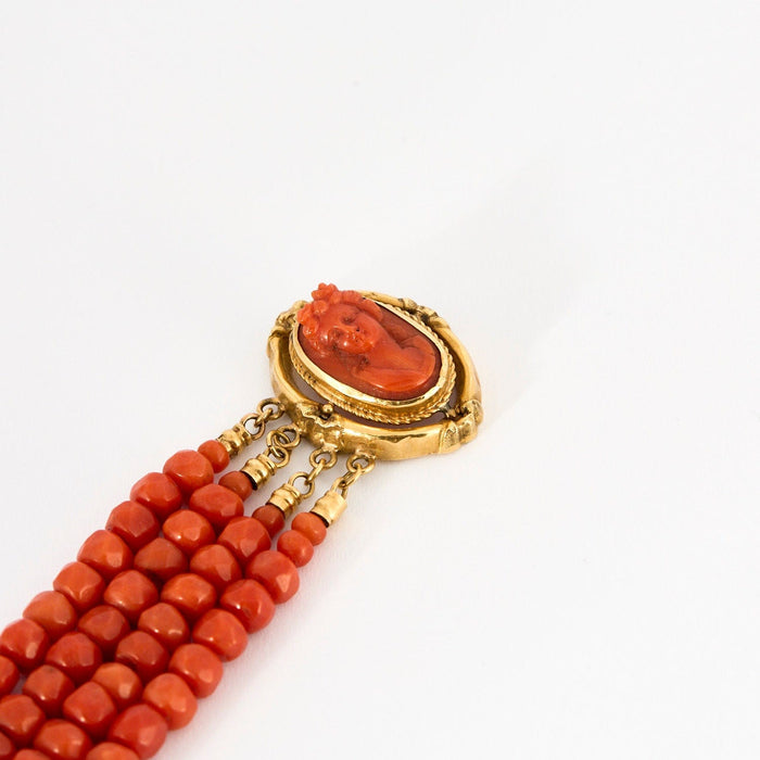 Bracelet Bracelet manchette or et corail, époque Napoléon III 58 Facettes