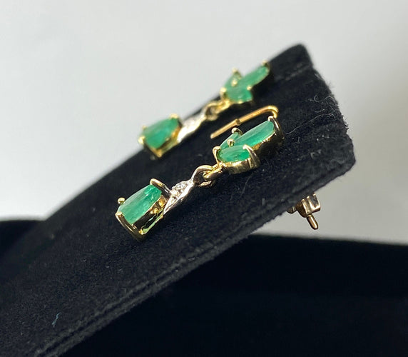 Boucles d'oreilles Boucles d’oreilles en or jaune, émeraudes et diamants 58 Facettes AB641