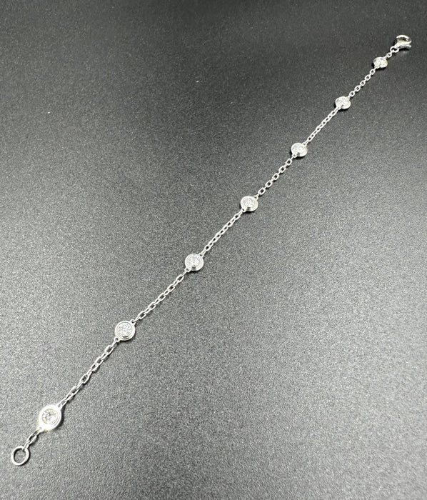 Bracelet CARTIER. Collection "Diamants légers, bracelet or blanc et diamants 58 Facettes