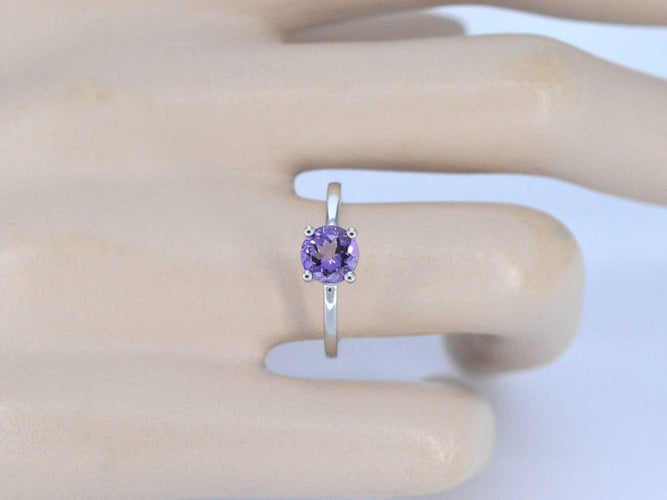 Bague 54 Bague en or blanc avec améthyste 58 Facettes 2194