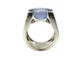 Bague 55 CARTIER. Collection "Tankissimo", bague or blanc et calécdoine 58 Facettes