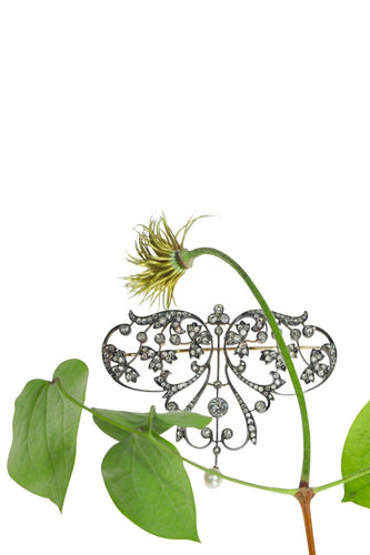 Pendentif Rêverie romantique : broche-pendentif en diamant victorien avec accent de perles 58 Facettes 22154-0348