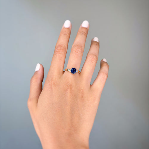 Bague 57 Bague - Or jaune, Diamants & Saphir 58 Facettes 250200R