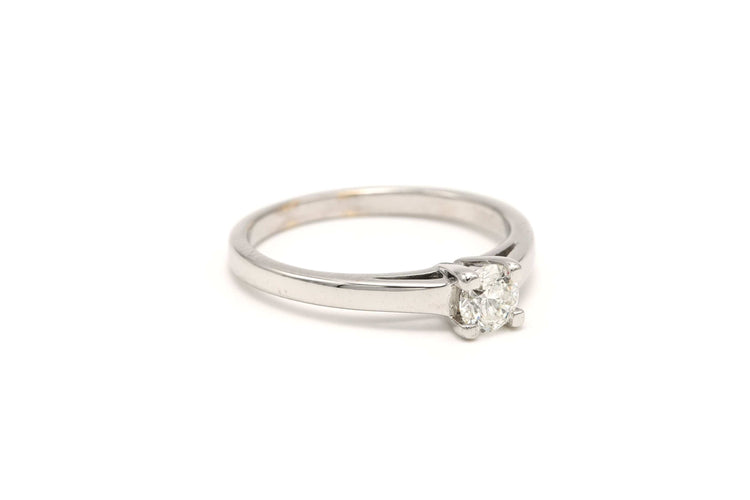 Bague 48 Bague contemporaine or blanc, diamant taille brillant 58 Facettes 21784