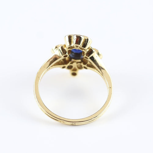 Bague 53 Bague vintage en or jaune 18 carats sertie d'un saphir et de diamants 58 Facettes 131455C