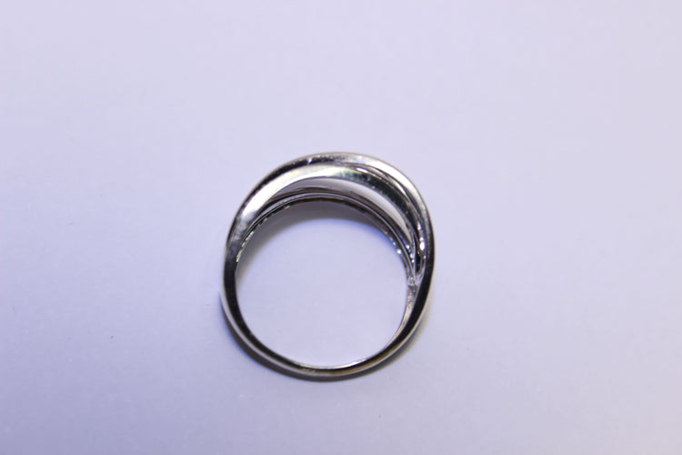 Bague 56 Bague or 375/1000e Diamants 58 Facettes