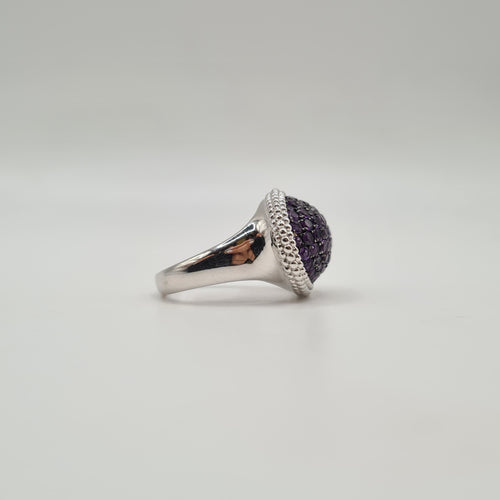 Bague 55 Bague or blanc sertie d'améthystes 58 Facettes