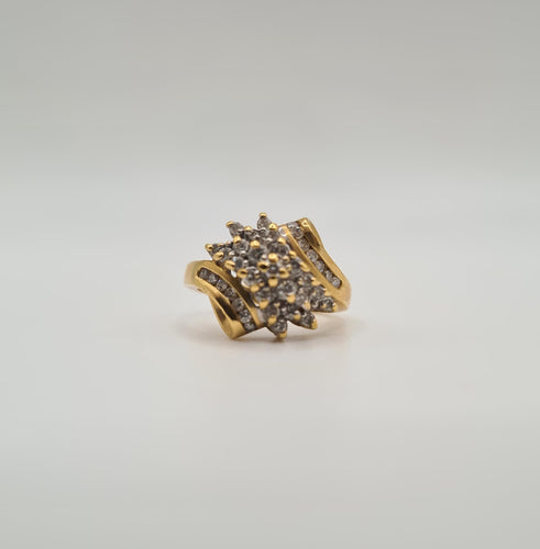 Bague 50.5 Bague or jaune sertie de diamants 58 Facettes