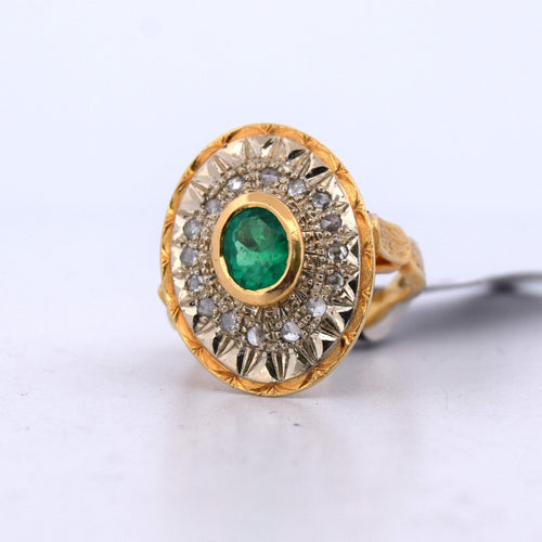 Bague 50 Bague ancienne en or jaune et blanc 18 carats avec émeraudes et diamants 58 Facettes