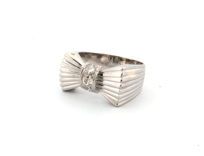 Bague en platine avec diamants