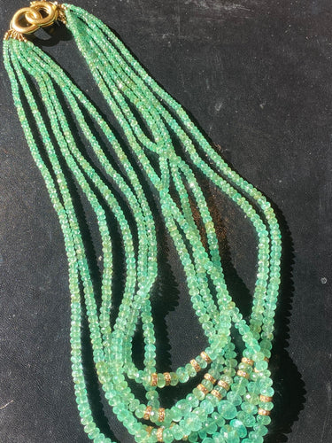 Collier 6 rangs de perles d'émeraudes 380 carats