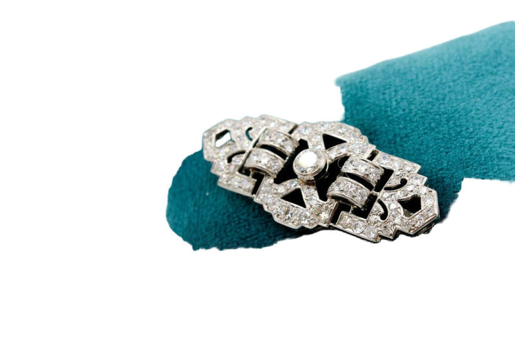 Broche Broche Art Déco or, platine, diamants 58 Facettes 240221