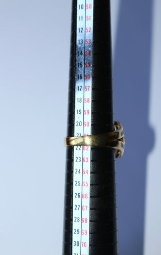 Bague or jaune rubis diamants