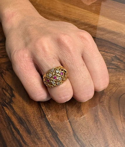 Bague 54 Bague or diamants et rubis 58 Facettes