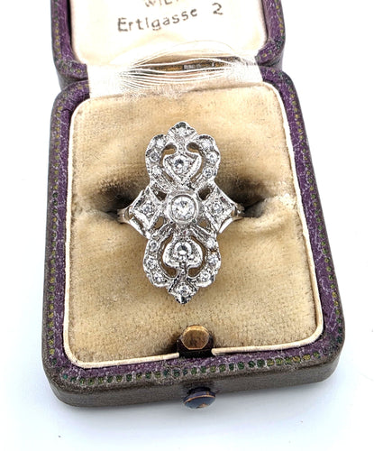 Bague 47 Bague en platine avec diamants 58 Facettes