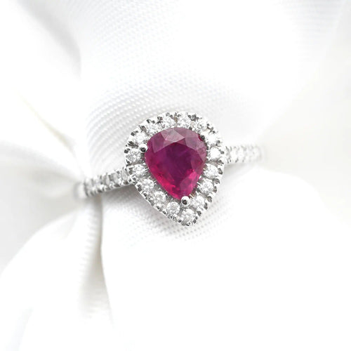 Bague Bague en or blanc avec rubis du Mozambique de 0,85 ct et diamants 58 Facettes 12715