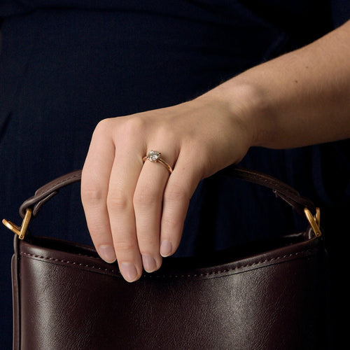 Bague 54 Bague en or rose et diamants 58 Facettes B250646