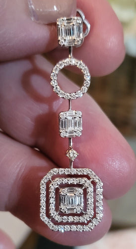 Boucles d'oreilles Boucles d'oreilles contemporaines or blanc, serties de Diamants 58 Facettes