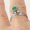 Bague 54 BAGUE MARGUERITE EMERAUDE ET DIAMANTS EN OR GRIS 18K 58 Facettes 0