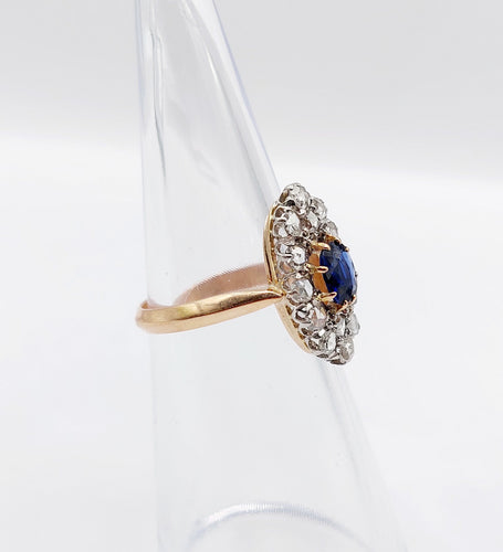 Bague 47 Bague marquise antique or rose, saphir synthétique et diamants 58 Facettes A05612