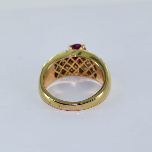 Bague Bague torsadée rubis et diamants 58 Facettes