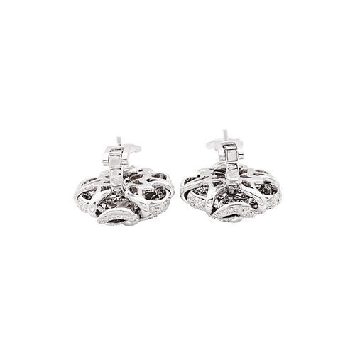 Boucles d'oreilles Boucles d'oreilles Chanel, "Camélia", or blanc, diamants. 58 Facettes 34310