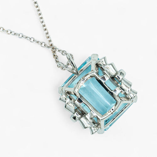 Pendentif Pendentif en or blanc – Topaze 26,50 carats 58 Facettes AL36