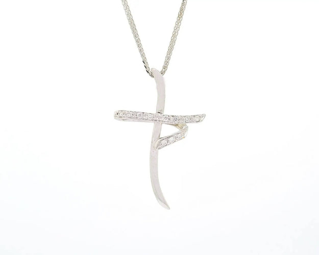 Collier Collier en or blanc 18 carats avec pendentif croix et diamants de 0,12 carat 58 Facettes 12153