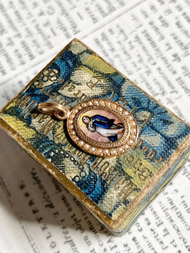 Pendentif Pendentif Vierge Marie ancien émaillé en or jaune 18K avec perles 58 Facettes