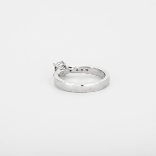 Bague 54 Solitaire or blanc orné de diamants 58 Facettes 517564