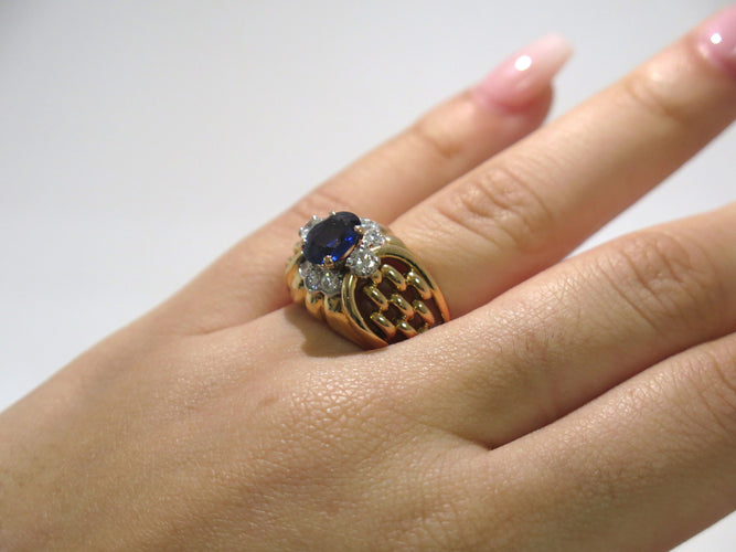 Bague Bague dôme en or rose 18 carats avec saphir et diamants 58 Facettes